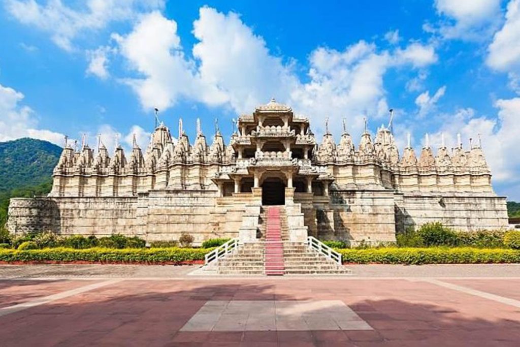 Udaipur to Ranakpur Temple taxi | Taxigroups | Udaipur